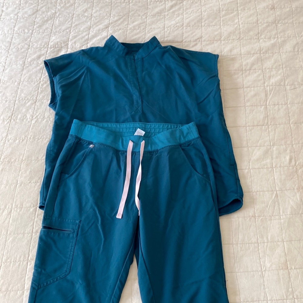 Figs Caribbean Blue Scrub set, joggers and top